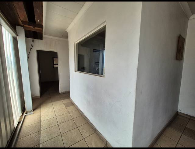 490M² WAREHOUSE TO LET IN DRIEHOEK
